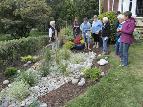 rain garden tour